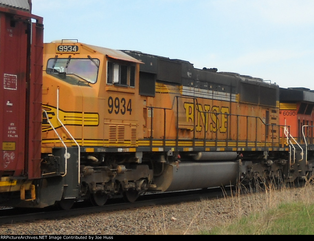 BNSF 9934